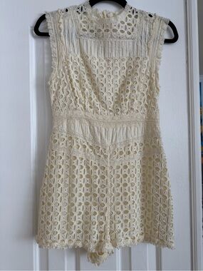 Sleeveless Cream Lace Romper
